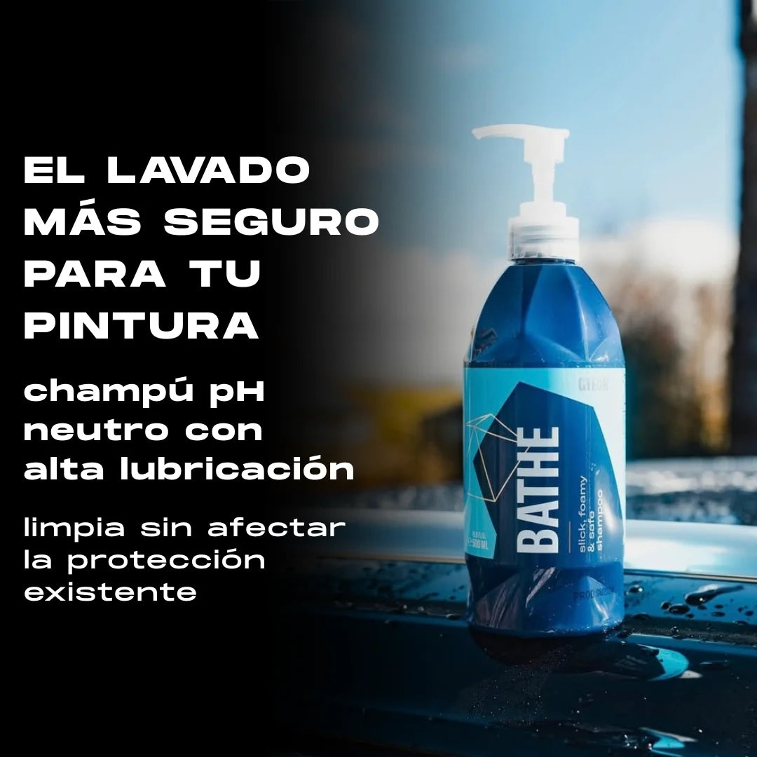 CHAMPÚ pH NEUTRO PARA UN LAVADO SEGURO – GYEON Q²M Bathe