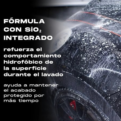 CHAMPÚ CON SiO₂ Y EFECTO HIDROFÓBICO – GYEON Q²M Bathe+